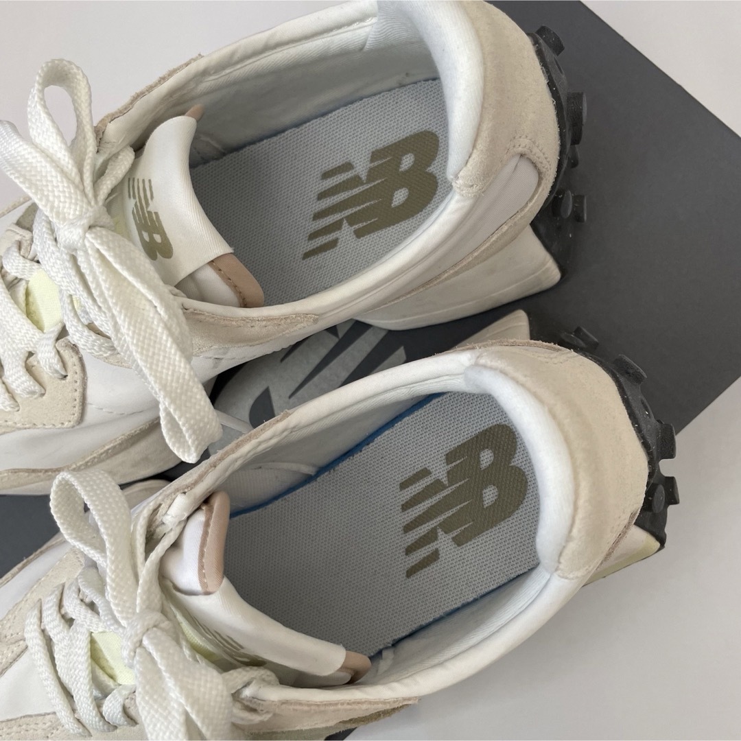 New Balance(ニューバランス)のNewBalance WS327PS ベージュ レディースの靴/シューズ(スニーカー)の商品写真