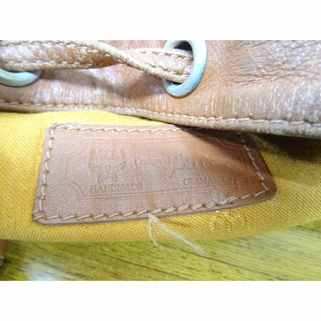 MCM(エムシーエム)のK三014/ MCM ロゴグラム レザー ショルダーバッグ 巾着型 レディースのバッグ(ハンドバッグ)の商品写真