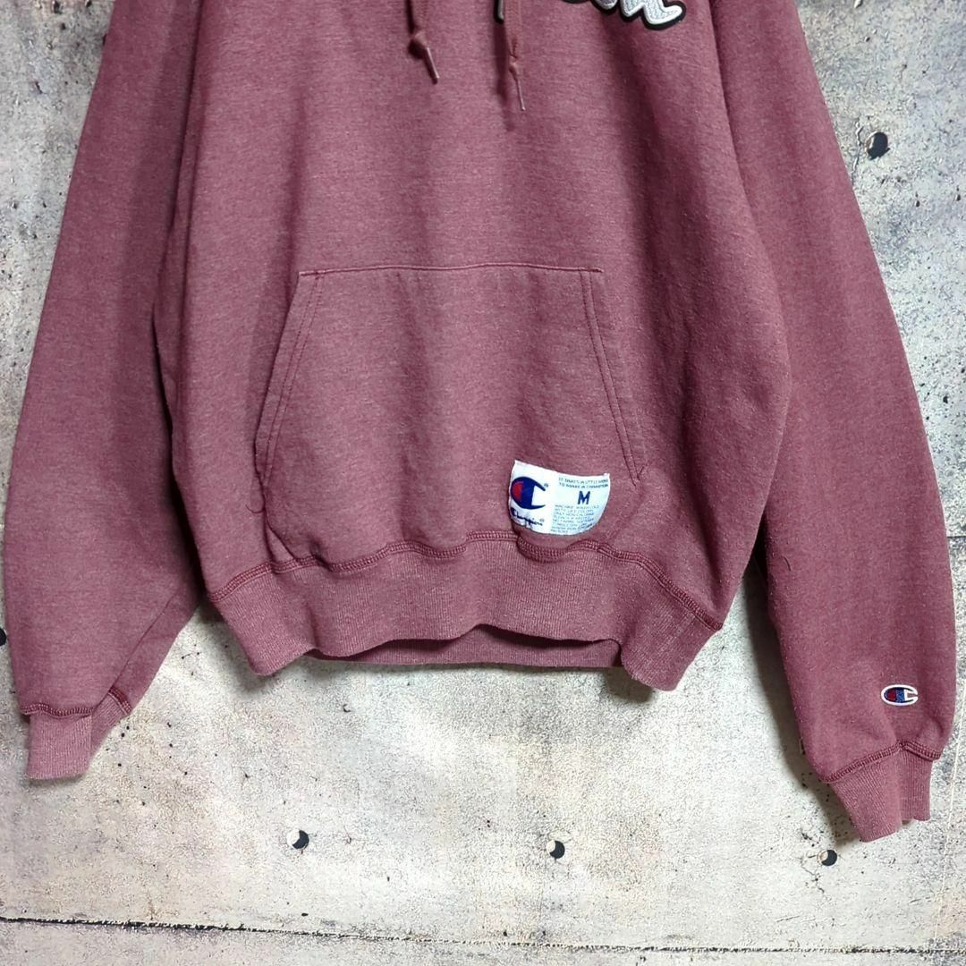 Champion(チャンピオン)のChampion AUTHENTIC ビッグロゴワッペン  プルオーバーパーカー メンズのトップス(パーカー)の商品写真