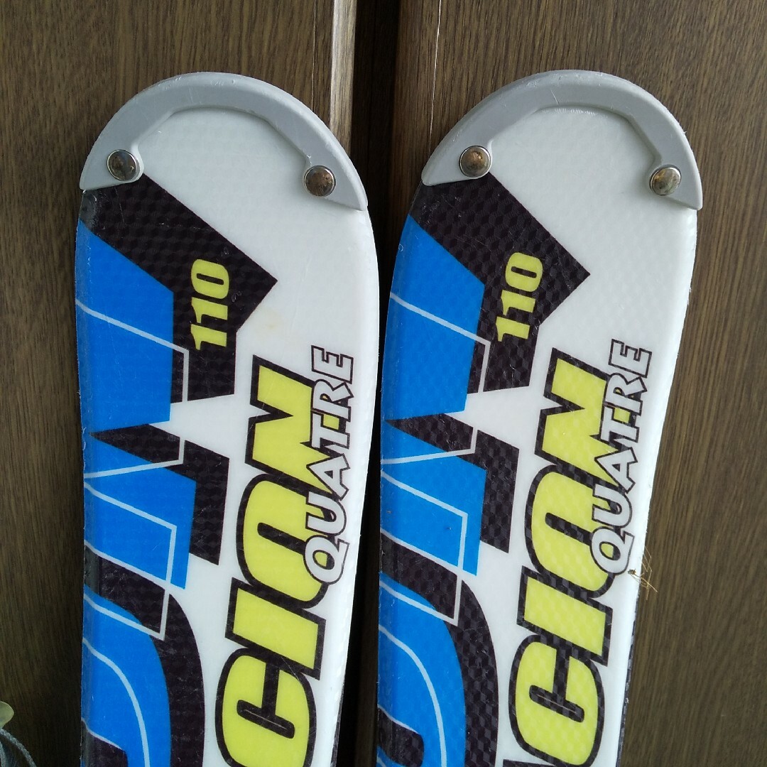 スワロースキー板110cm　ストック85cm スポーツ/アウトドアのスキー(板)の商品写真