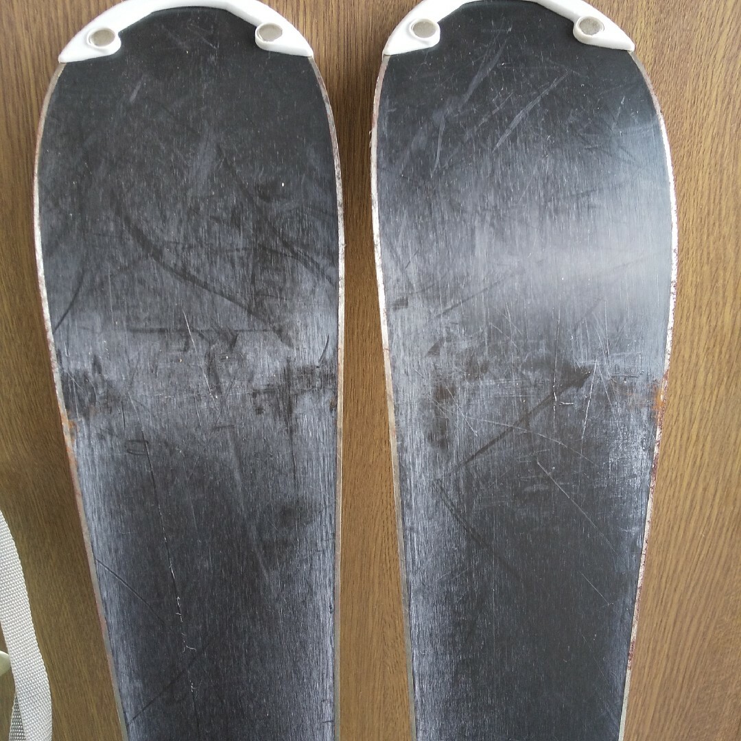 スワロースキー板110cm　ストック85cm スポーツ/アウトドアのスキー(板)の商品写真