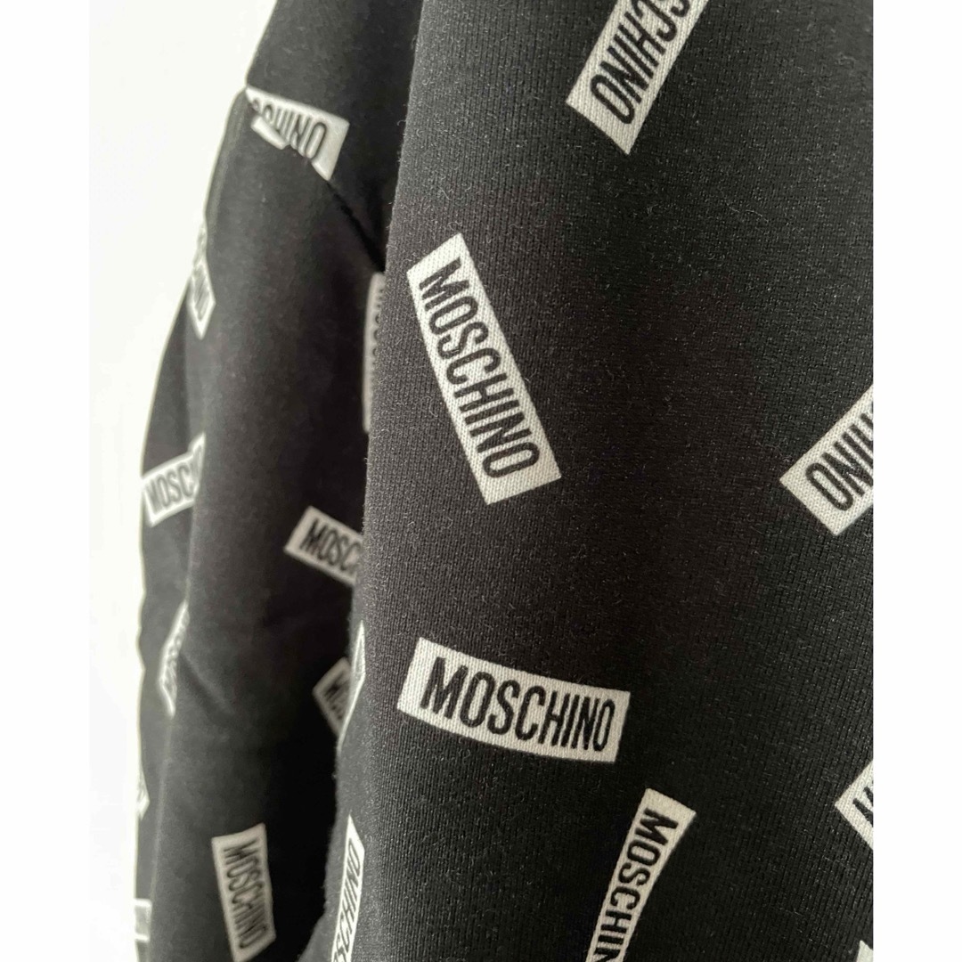 MOSCHINO(モスキーノ)の【新品】MOSCHINO  ブラック スウェット 薄手トレーナー レディースのトップス(トレーナー/スウェット)の商品写真