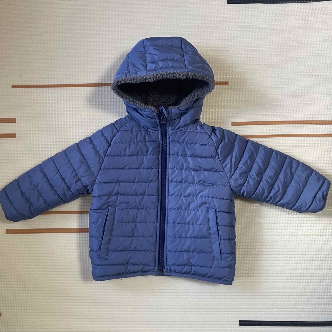 GAP(ギャップ)のGAP  ボア　ダウンジャケット　アウター キッズ/ベビー/マタニティのキッズ服男の子用(90cm~)(ジャケット/上着)の商品写真