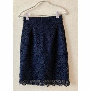 ユニクロ(UNIQLO)の★used美品★ユニクロ 膝丈スカート レース 濃紺色 レディース(ひざ丈スカート)