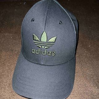 アディダス(adidas)のadidasキャップ(キャップ)