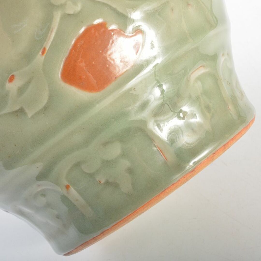 中国 龍泉窯 青磁 陽刻 花文 壷 C R6654 中国 龍泉窯 青磁 陽刻 花文 壷 C R6654