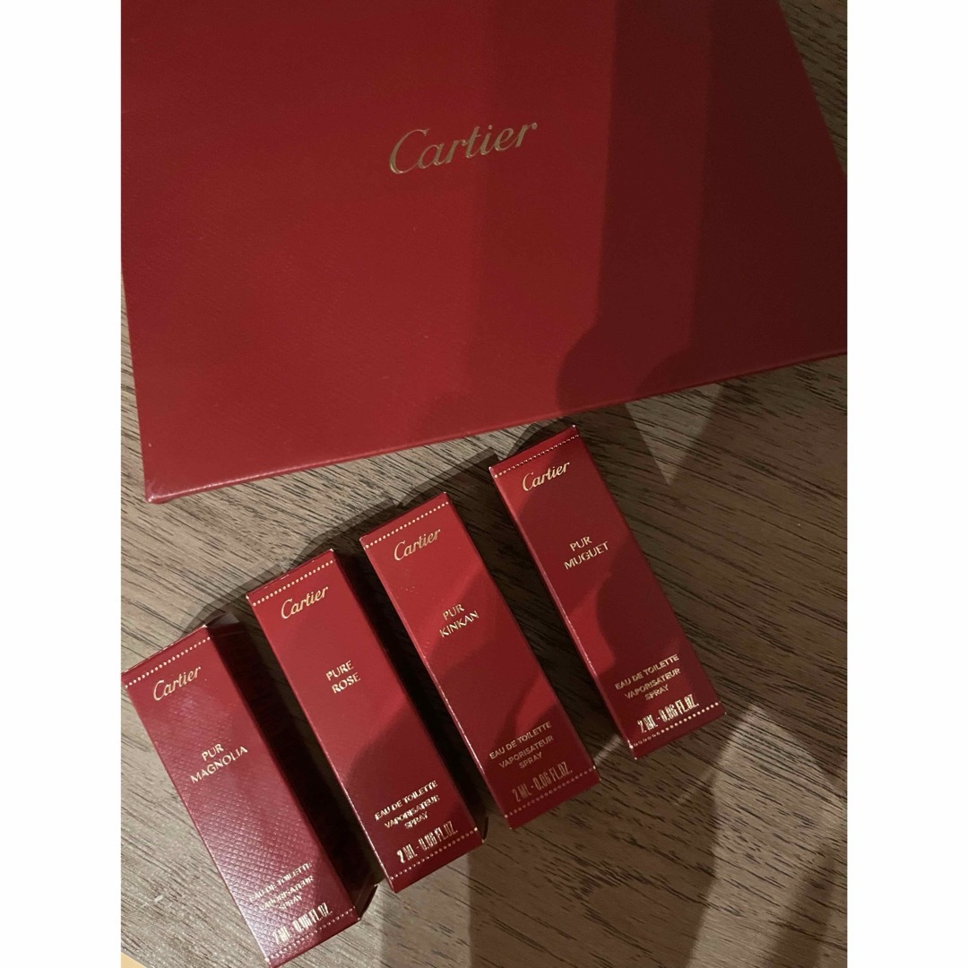 Cartier(カルティエ)の新品　未使用カルティエ　香水サンプル4点セット コスメ/美容の香水(香水(女性用))の商品写真