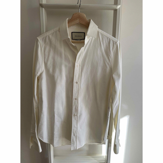 グッチ(Gucci)のGUCCI 44 長袖　白　シャツ　オフホワイト(シャツ)