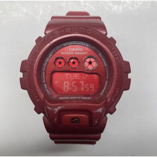 GMD-S6900SM G-SHOCK 腕時計　ジーショック　レッドラメ(腕時計(デジタル))