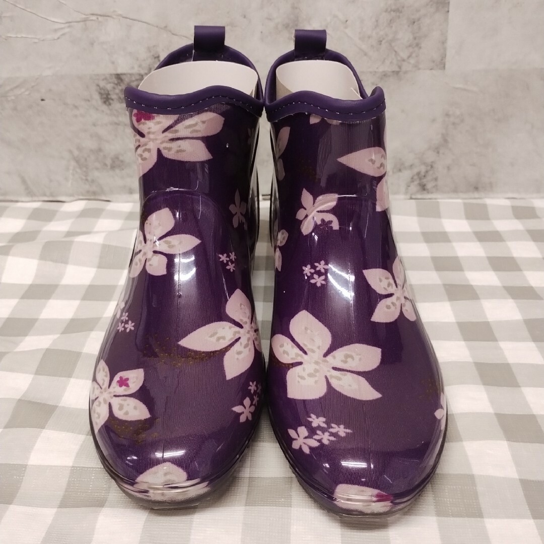 【未使用品】レディース　レインブーツ M（23cm〜23.5cm）花パープル レディースの靴/シューズ(ブーツ)の商品写真