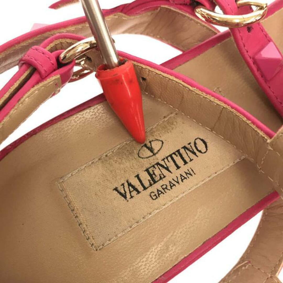valentino garavani(ヴァレンティノガラヴァーニ)のVALENTINO GARAVANI / ヴァレンティノガラヴァーニ | ロックスタッズ フラット トングサンダル | 37 | ピンク | レディース レディースの靴/シューズ(サンダル)の商品写真