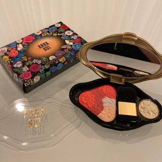 アナスイ(ANNA SUI)のカスタムフェイスパレット♡ THE FORBIDDEN GARDEN～甘美な罠～(フェイスカラー)