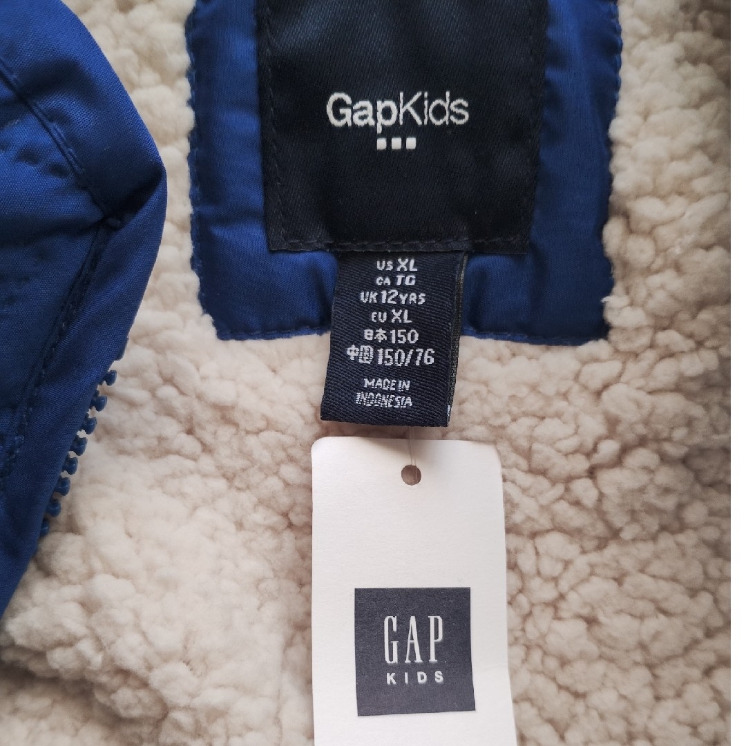 GAP Kids(ギャップキッズ)のGapKids ベスト　Girl　150cm キッズ/ベビー/マタニティのキッズ服女の子用(90cm~)(ジャケット/上着)の商品写真