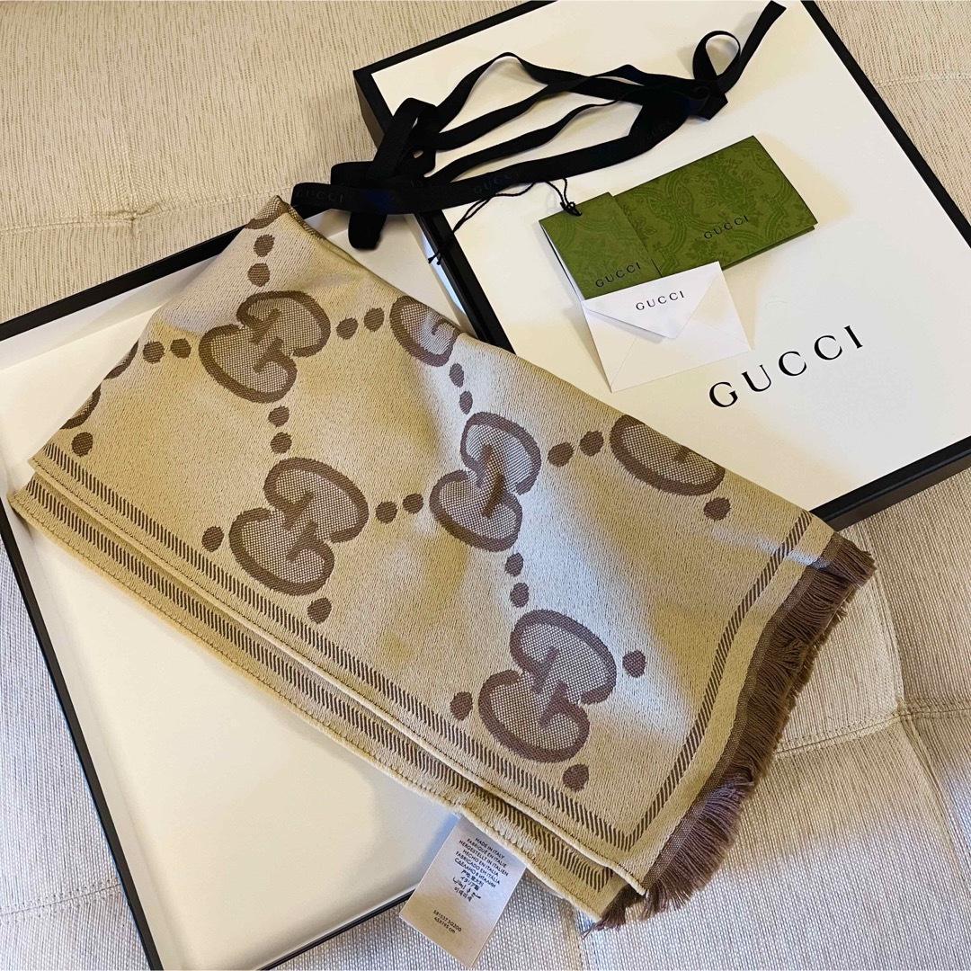 Gucci(グッチ)の本日お支払いの方限定⁉️グッチ マフラー ベージュ 茶色 ショール ブラウン レディースのファッション小物(マフラー/ショール)の商品写真