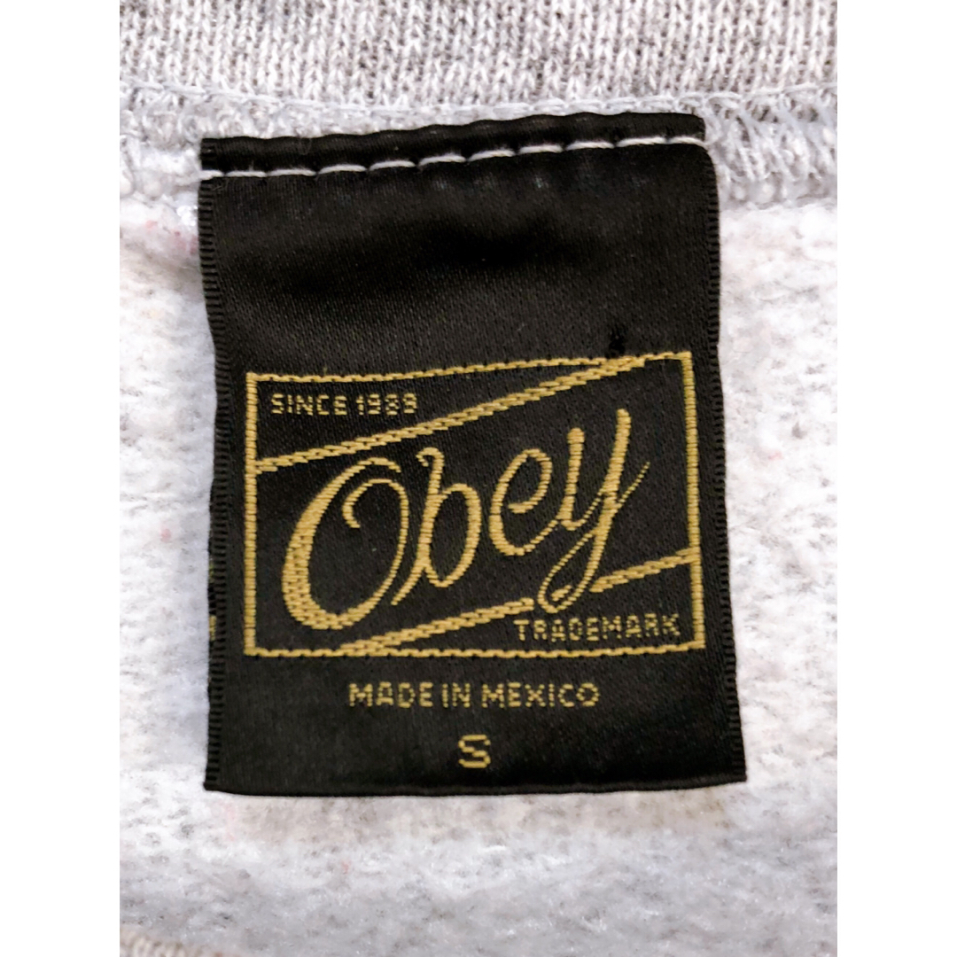 OBEY(オベイ)のOBEY POSSE　オベイ ポシ　スウェット　S　グレー　USA古着 メンズのトップス(スウェット)の商品写真