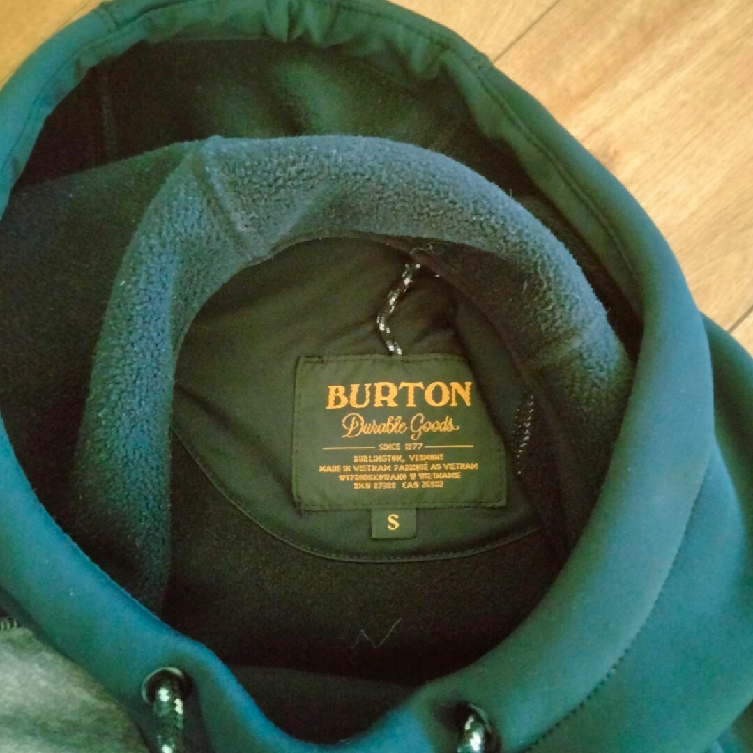 BURTON(バートン)の【値下げ　他アプリでも出品中】BURTON　パーカー メンズのトップス(パーカー)の商品写真