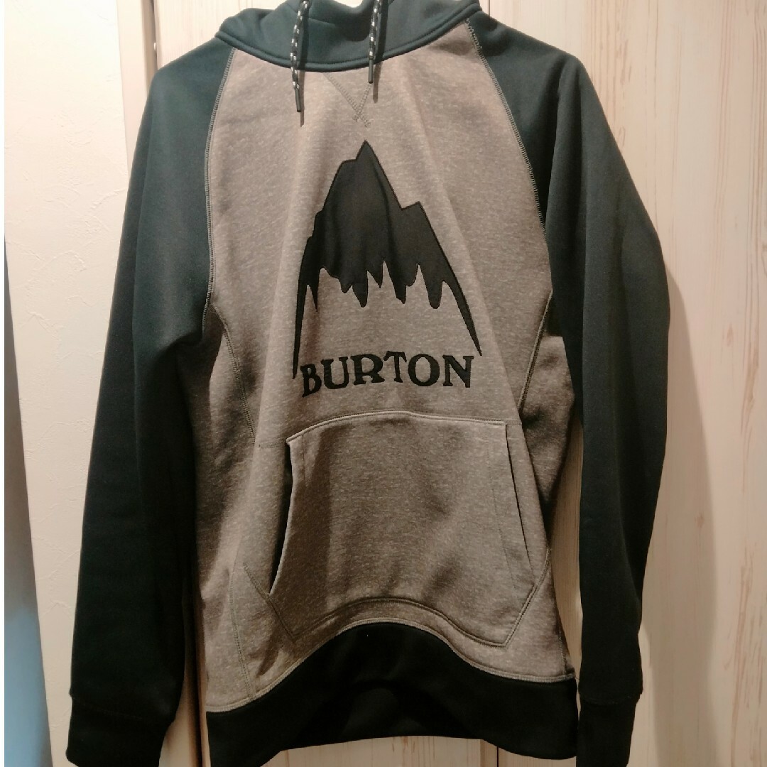 BURTON(バートン)の【値下げ　他アプリでも出品中】BURTON　パーカー メンズのトップス(パーカー)の商品写真