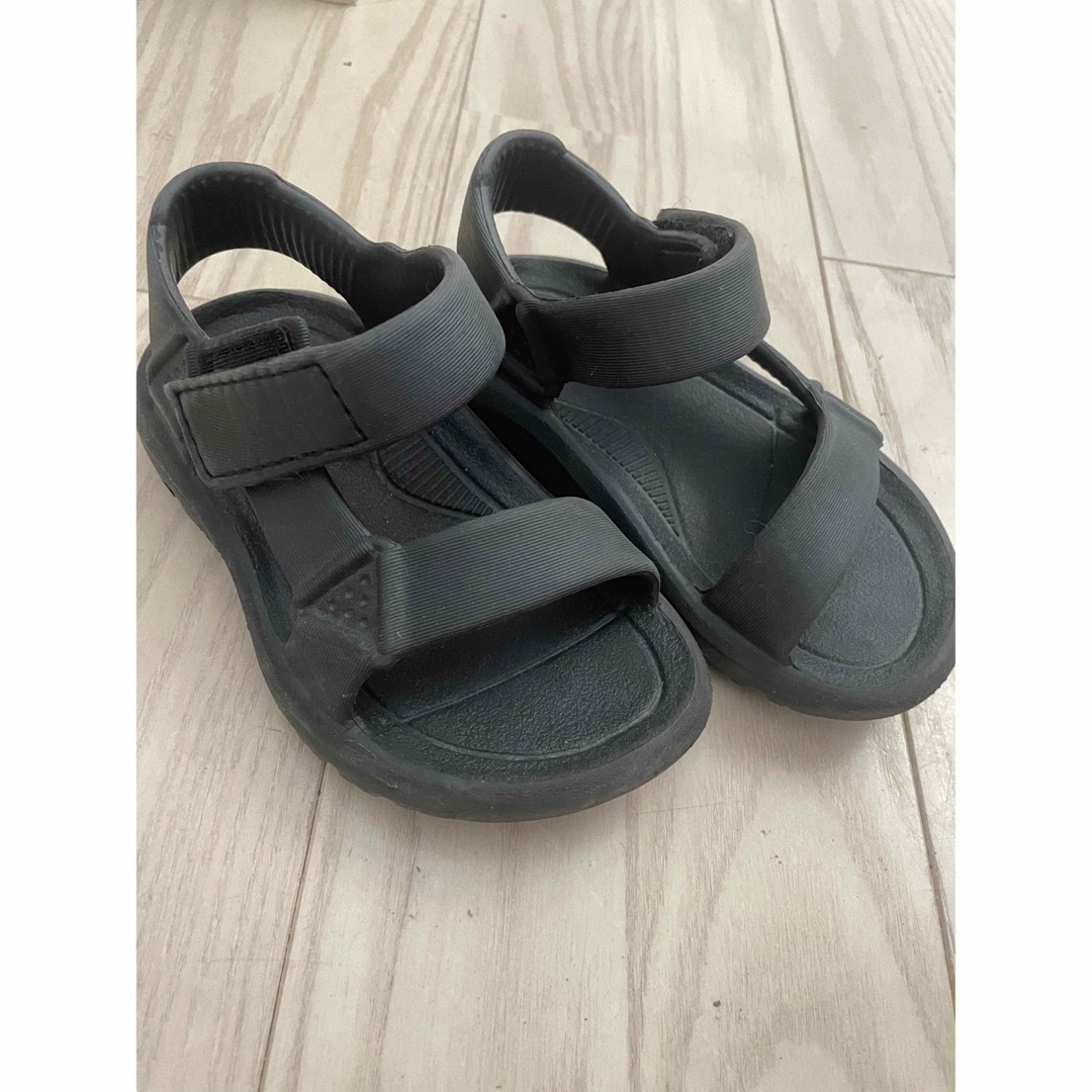 Teva(テバ)のteva サンダル キッズ/ベビー/マタニティのキッズ靴/シューズ(15cm~)(サンダル)の商品写真