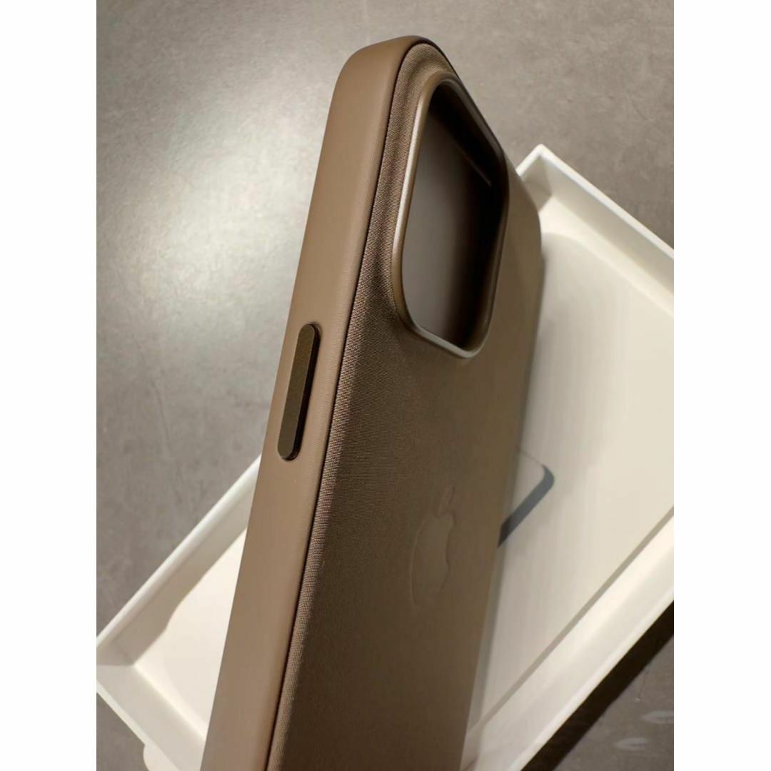 【新品】純正互換品 iPhone 15proファインウーブンケース -マルベリー 【新品】純正互換品 iPhone 15proファインウーブンケース -マルベリー