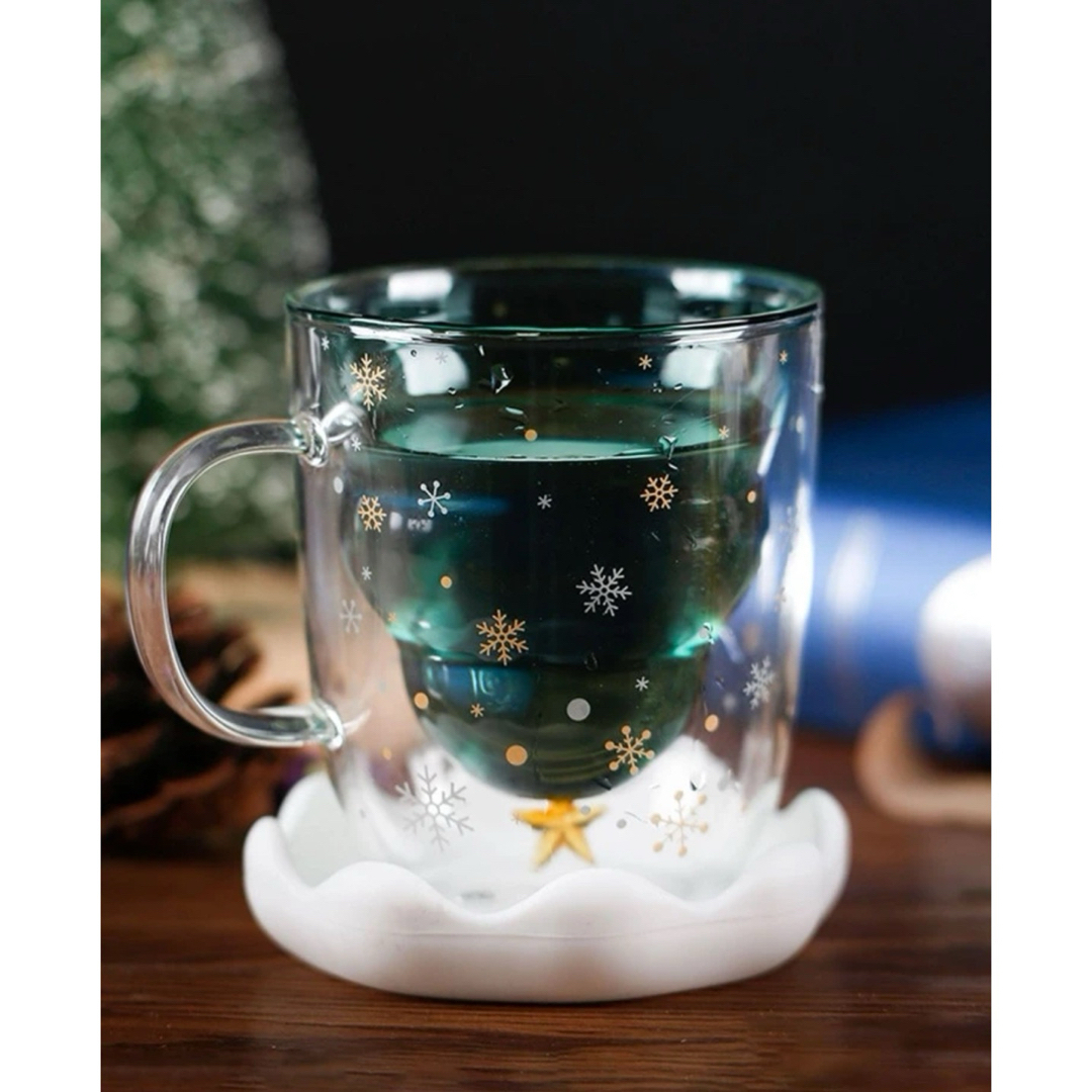 【新品】クリスマスツリー　グラス　マグカップ　かわいい　キラキラ　プレゼント インテリア/住まい/日用品のキッチン/食器(グラス/カップ)の商品写真