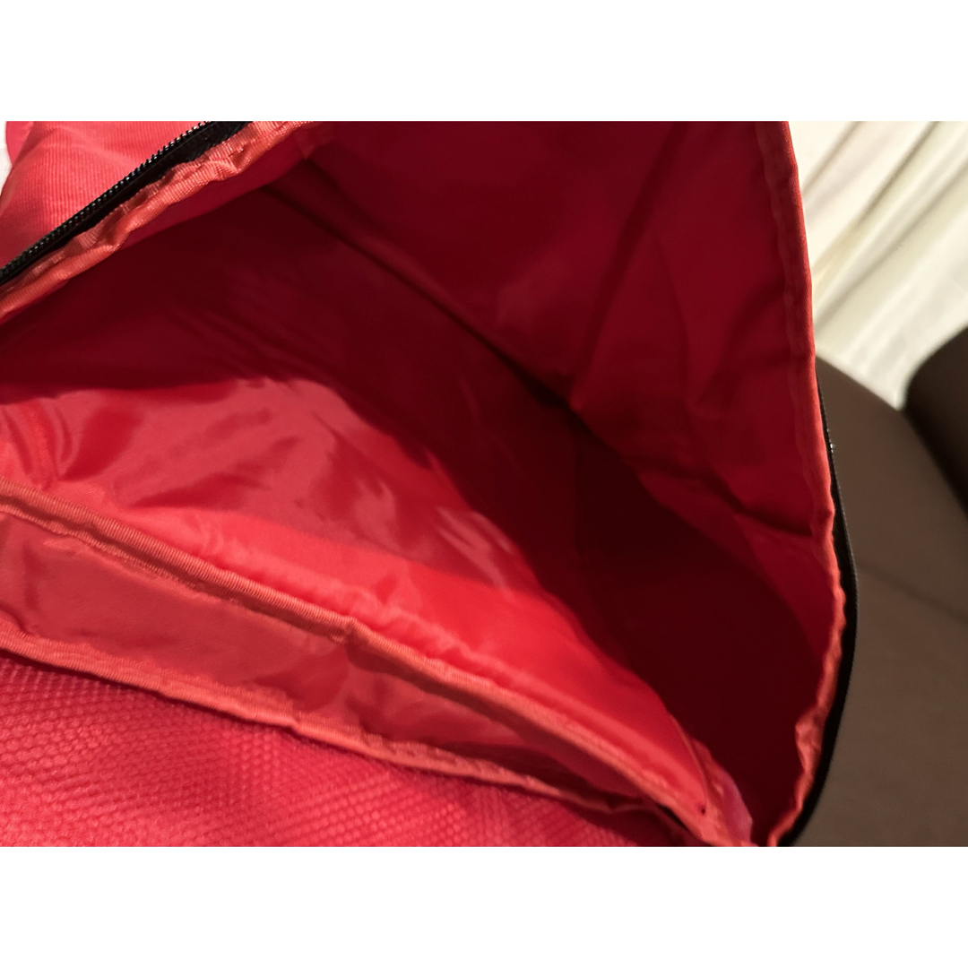 MARVEL(マーベル)の【匿名迅速発送】MARVELロゴ　ナイロンリュック　未使用 メンズのバッグ(バッグパック/リュック)の商品写真