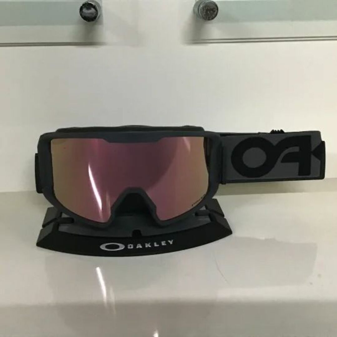 Oakley(オークリー)のOAKLEY LINE MINER LアイアンFP限定 プリズムレンズ ケース付 スポーツ/アウトドアのスノーボード(アクセサリー)の商品写真