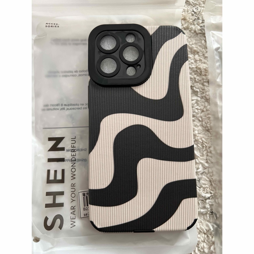 新品未使用★SHEIN★スマホケース セット★iPhone13pro スマホ/家電/カメラのスマホアクセサリー(iPhoneケース)の商品写真