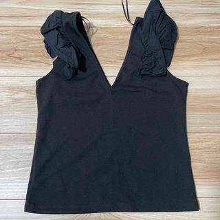 ザラ(ZARA)のZARA トップス(カットソー(半袖/袖なし))