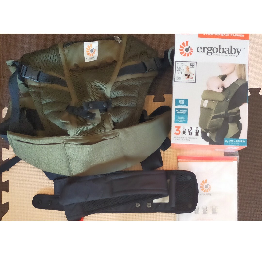 Ergobaby(エルゴベビー)のエルゴベビー　アダプト　カーキ キッズ/ベビー/マタニティの外出/移動用品(抱っこひも/おんぶひも)の商品写真