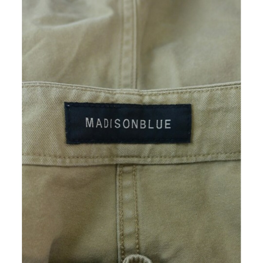 MADISONBLUE(マディソンブルー)のMADISON BLUE マディソンブルー ショートパンツ 2(M位) ベージュ 【古着】【中古】 レディースのパンツ(ショートパンツ)の商品写真