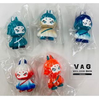 メディコムトイ(MEDICOM TOY)のガチャガチャ　VAGスペシャル　デンシコウサギ(キャラクターグッズ)