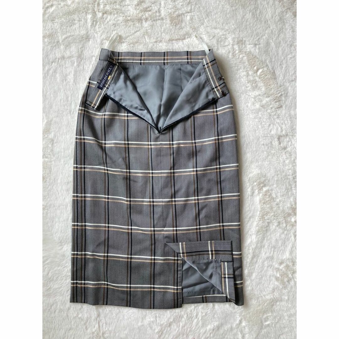 BURBERRY(バーバリー)のBurberrys ジャケット スカートセットアップ ヴィンテージ 総柄 チェッ レディースのフォーマル/ドレス(スーツ)の商品写真