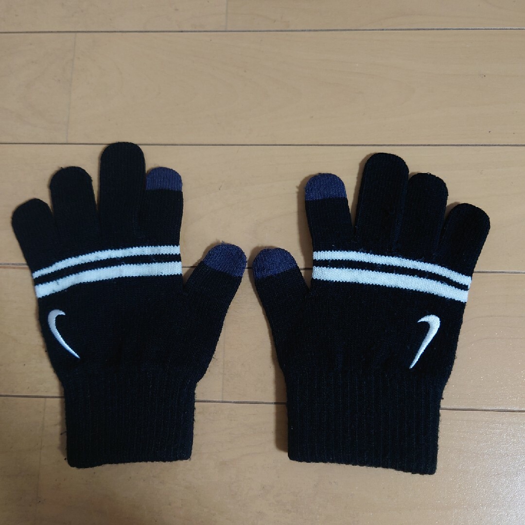 NIKE(ナイキ)のNIKE 手袋 エンタメ/ホビーのエンタメ その他(その他)の商品写真
