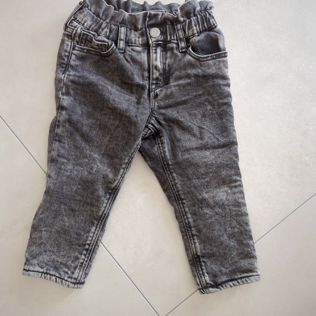 babyGAP(ベビーギャップ)のベビーギャップ　デニム キッズ/ベビー/マタニティのキッズ服男の子用(90cm~)(パンツ/スパッツ)の商品写真