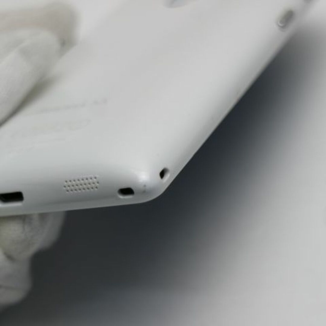 富士通(フジツウ)の超美品 F-01F ARROWS NX ホワイト 白ロム M444 スマホ/家電/カメラのスマートフォン/携帯電話(スマートフォン本体)の商品写真