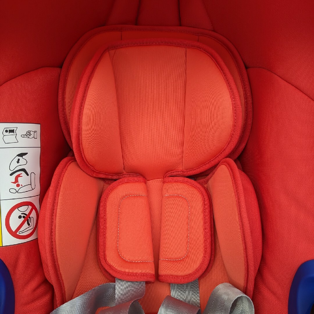 Britax(ブリタックス)の未使用★ブリタックスレーマーBABY SAFE i-SIZE キッズ/ベビー/マタニティの外出/移動用品(自動車用チャイルドシート本体)の商品写真