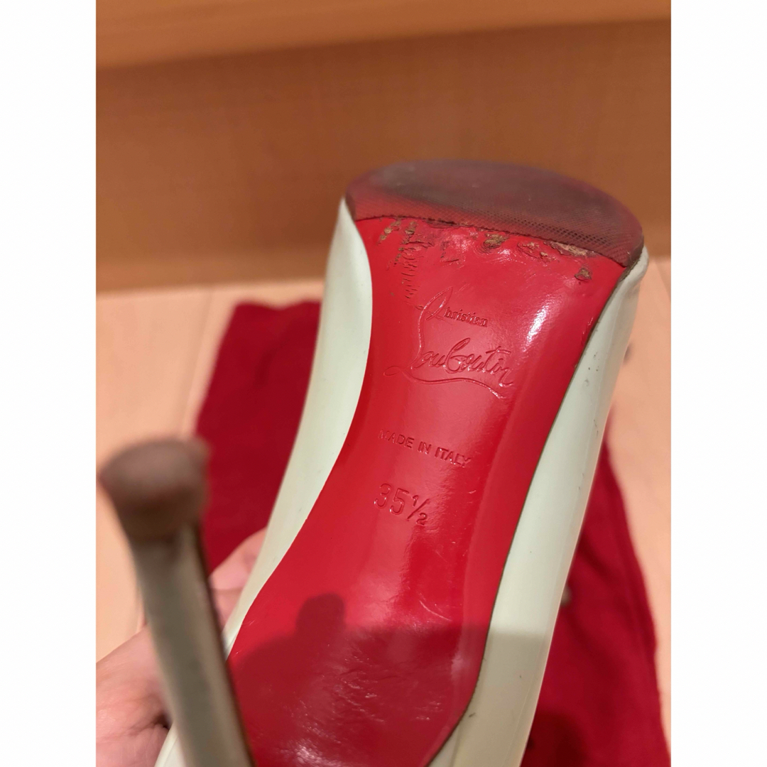 Christian Louboutin(クリスチャンルブタン)のルブタン　パンプス レディースの靴/シューズ(ハイヒール/パンプス)の商品写真