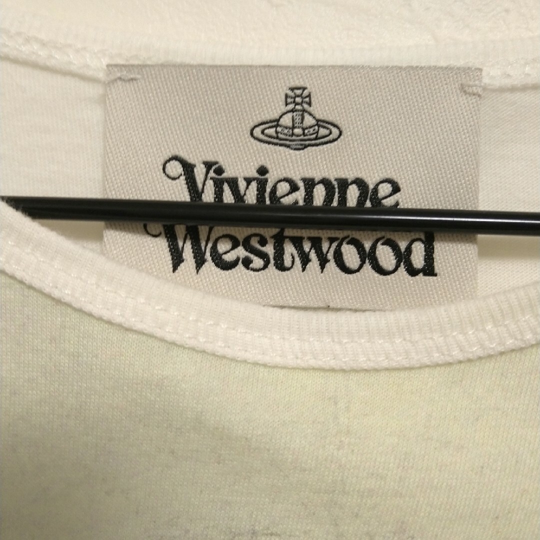 Vivienne Westwood(ヴィヴィアンウエストウッド)の12/26迄 ★viviennewestwood 新品ブーシェTシャツ　サイズＳ レディースのトップス(Tシャツ(半袖/袖なし))の商品写真