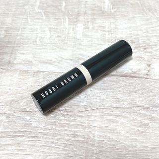 ボビイブラウン(BOBBI BROWN)のボビイブラウン  スキン コンシーラー スティック  01(コンシーラー)