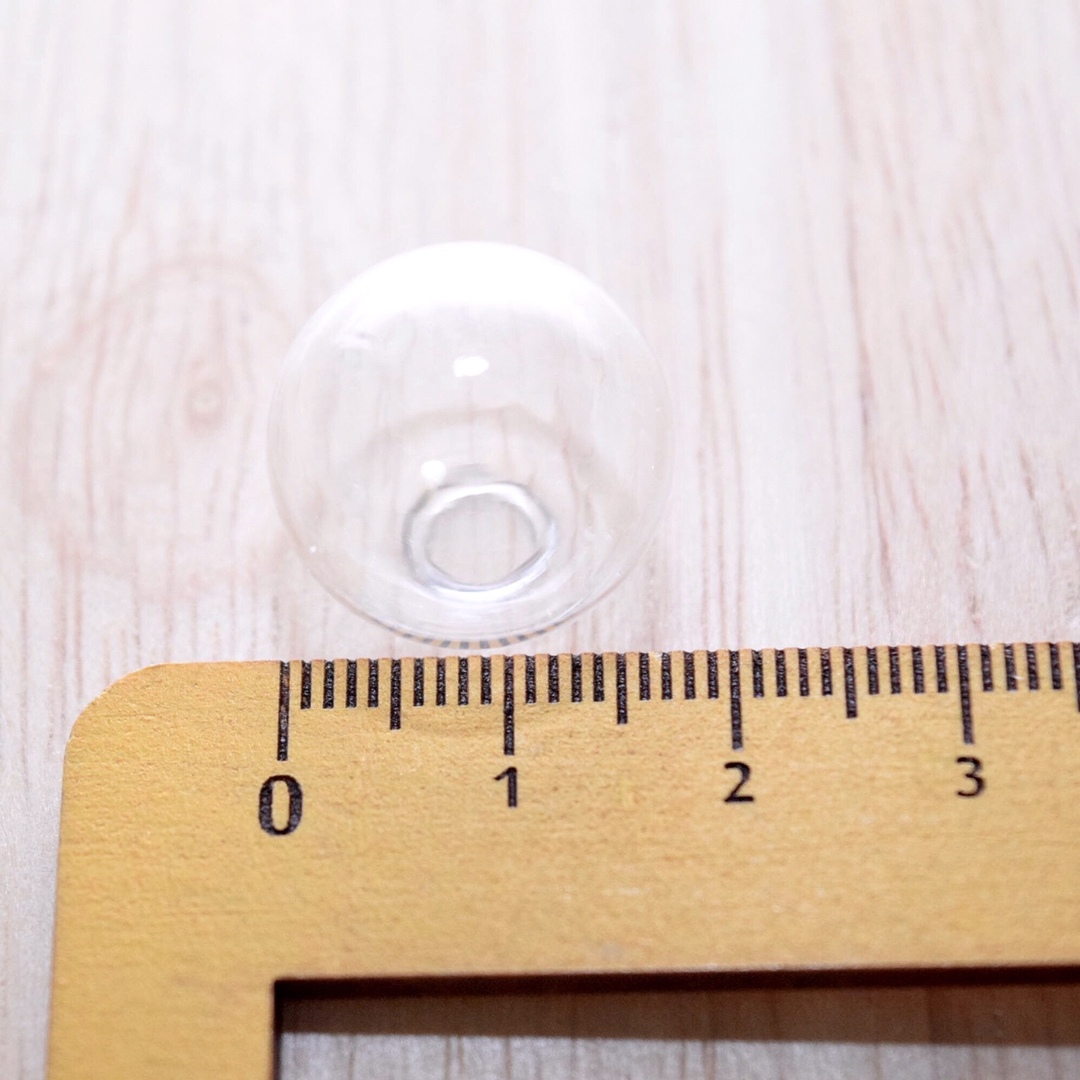 ガラスドーム 18mm キャップ付き 20個セット シルバー ハンドメイドの素材/材料(各種パーツ)の商品写真