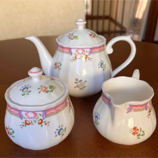 ローラアシュレイ(LAURA ASHLEY)の【美品】ローラアシュレイ★アリス★ティーポットセット(食器)