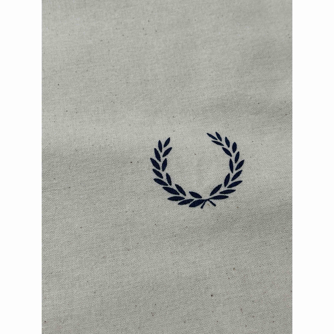 FRED PERRY(フレッドペリー)のFRED PERRY　布袋　ラッピング インテリア/住まい/日用品のインテリア/住まい/日用品 その他(その他)の商品写真