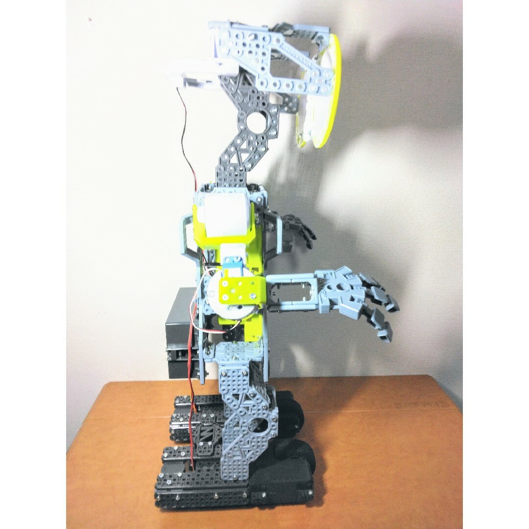 Takara Tomy(タカラトミー)のTAKARA TOMY タカラトミー MECCANO meets Omnibot エンタメ/ホビーのおもちゃ/ぬいぐるみ(鉄道模型)の商品写真