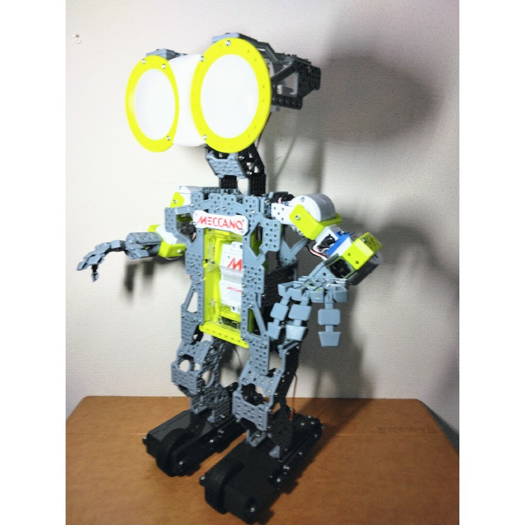 Takara Tomy(タカラトミー)のTAKARA TOMY タカラトミー MECCANO meets Omnibot エンタメ/ホビーのおもちゃ/ぬいぐるみ(鉄道模型)の商品写真