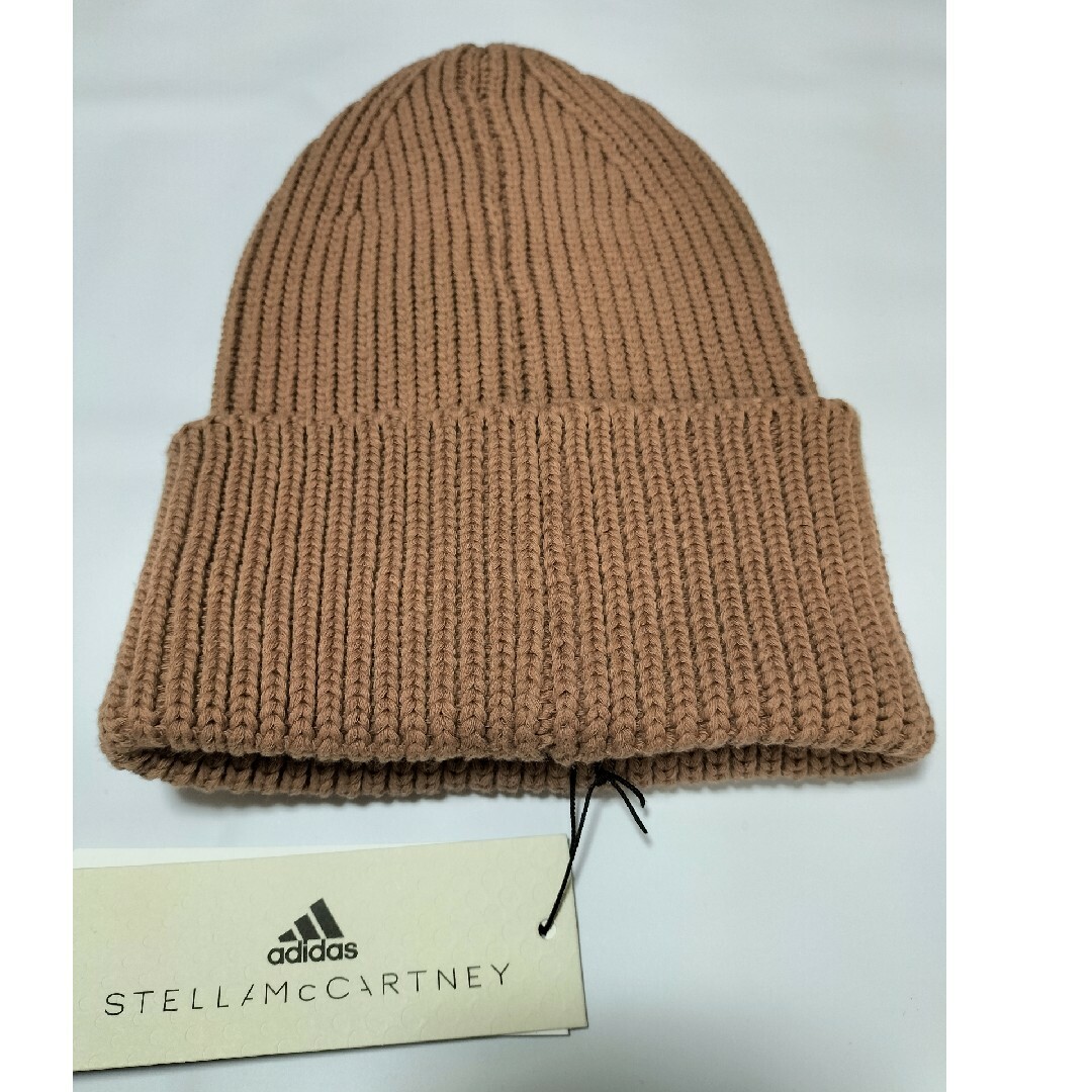 adidas by Stella McCartney(アディダスバイステラマッカートニー)の新品　アディダスバイステラマッカートニー  　ニット帽 BEANIE レディースの帽子(ニット帽/ビーニー)の商品写真