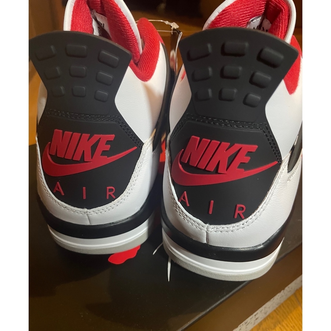 Jordan Brand（NIKE）(ジョーダン)のJordan4 fire red メンズの靴/シューズ(スニーカー)の商品写真