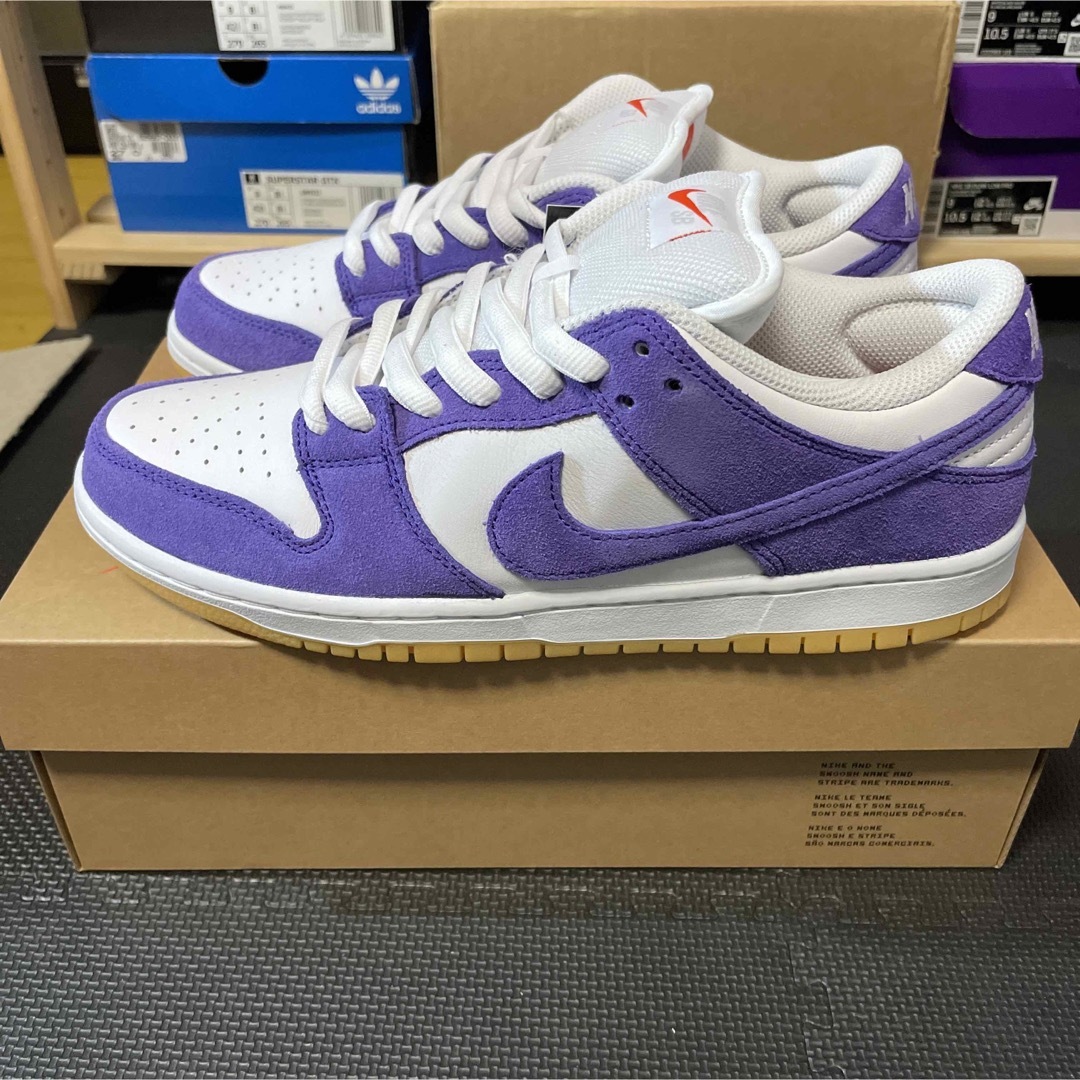 NIKE(ナイキ)のNike SB Dunk Low Pro  "Court Purple Gum" メンズの靴/シューズ(スニーカー)の商品写真