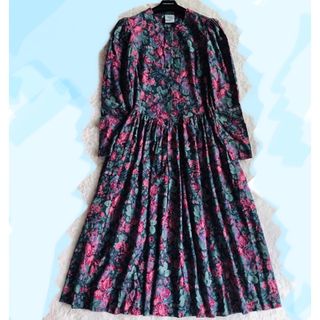 ローラアシュレイ(LAURA ASHLEY)のLAURA ASHLEY★ローラアシュレイ★花柄ワンピース★ドレス風ロングワンピ(ロングワンピース/マキシワンピース)