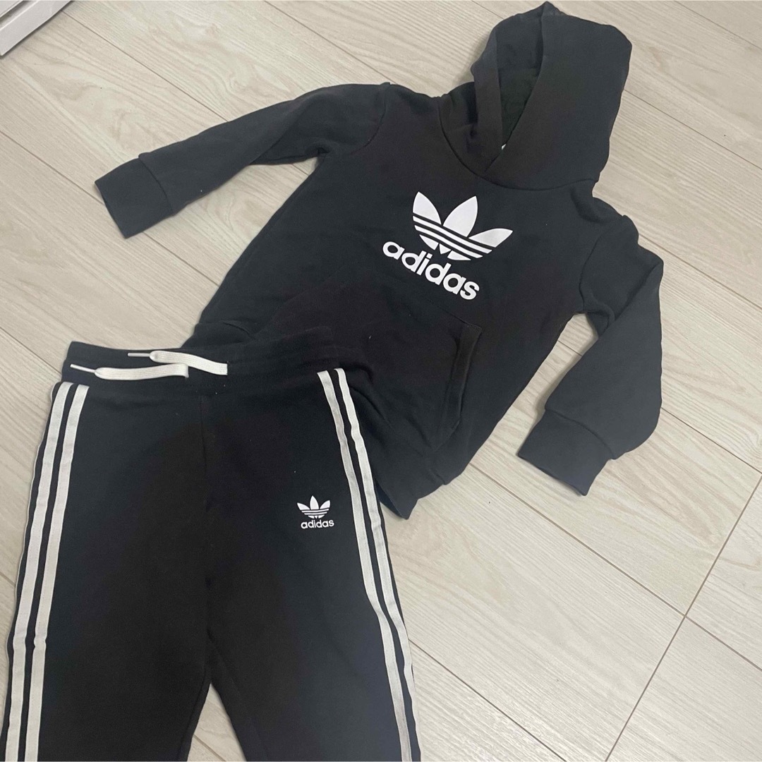 adidas(アディダス)のadidas セットアップ キッズ/ベビー/マタニティのキッズ服男の子用(90cm~)(パンツ/スパッツ)の商品写真