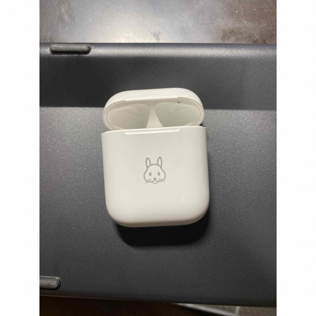 Apple - Apple AirPods 第2世代 充電ケースの通販 by 小林 shop Apple - Apple AirPods 第2世代 充電ケースの通販 by 小林 shop